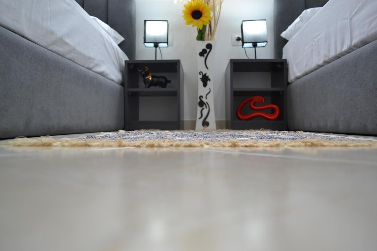 Flowers & Green 2 Bedrooms Apartment & Box Garage Влёра Экстерьер фото