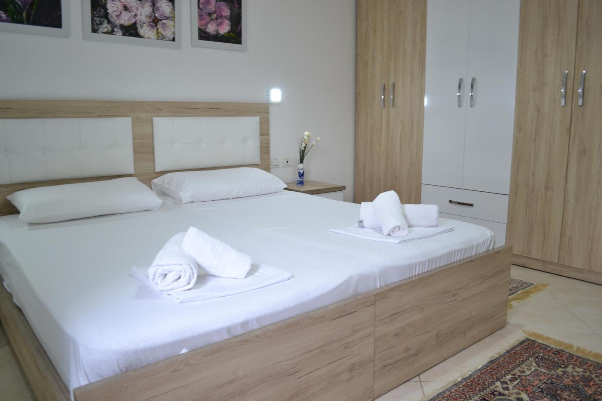 Flowers & Green 2 Bedrooms Apartment & Box Garage Влёра Экстерьер фото