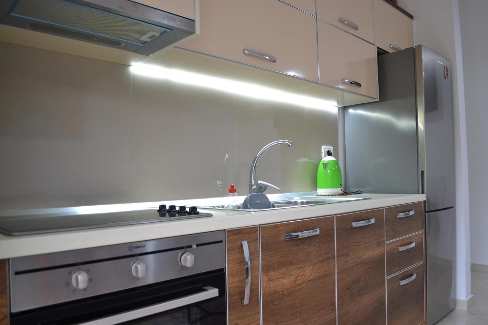 Flowers & Green 2 Bedrooms Apartment & Box Garage Влёра Экстерьер фото